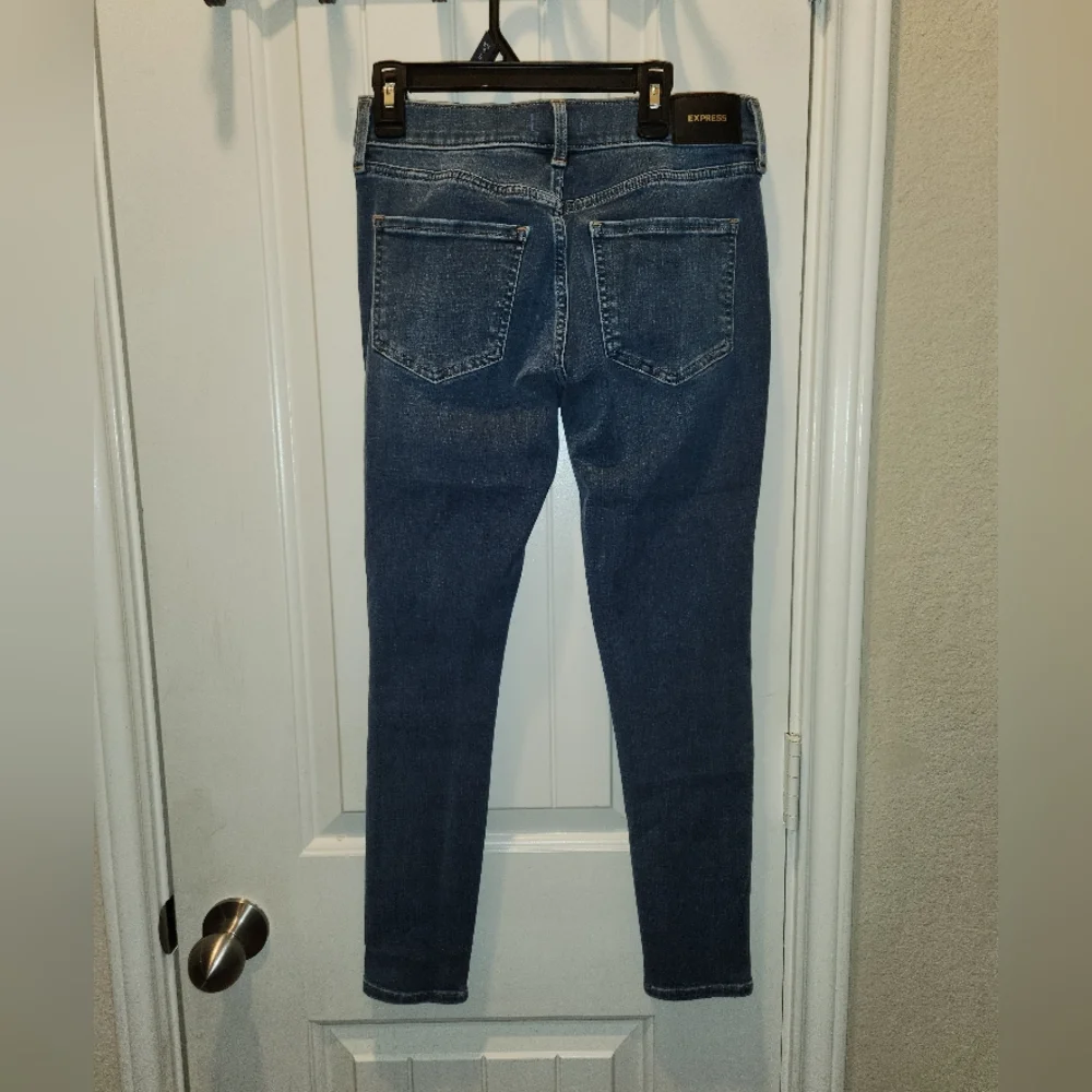 EXPRESS Skinny Jeans